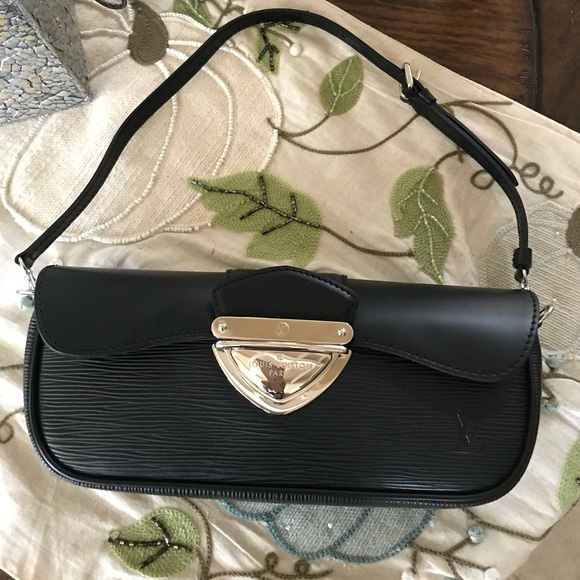 Louis Vuitton Handbags - Mint  Louis Vuitton Montaigne Epi Noir Shoulder Bag